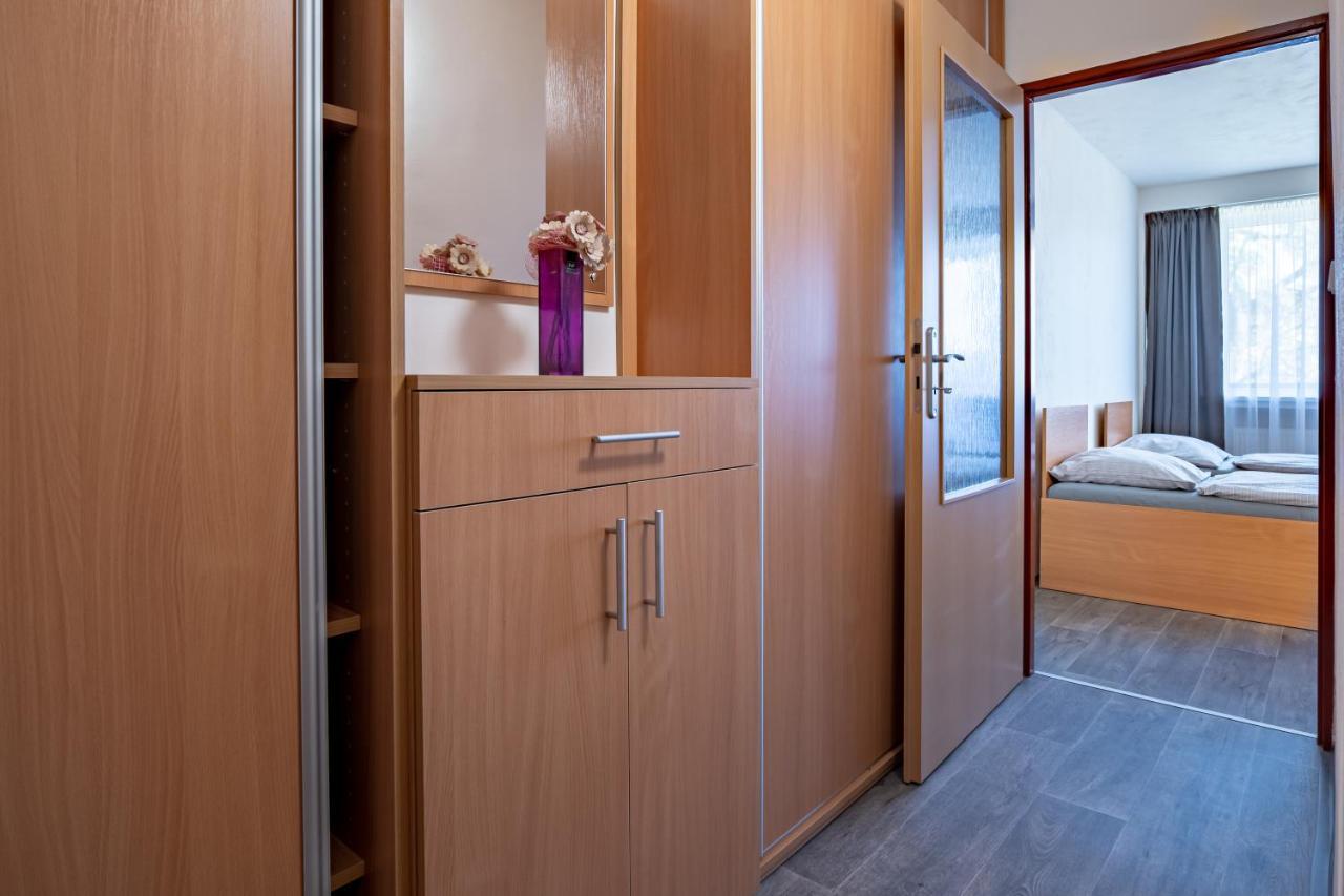 Apartmany A Studia Zamecky Park Litvínov المظهر الخارجي الصورة